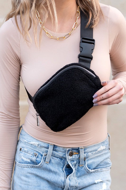 Sherpa Belt Bag in Licorice